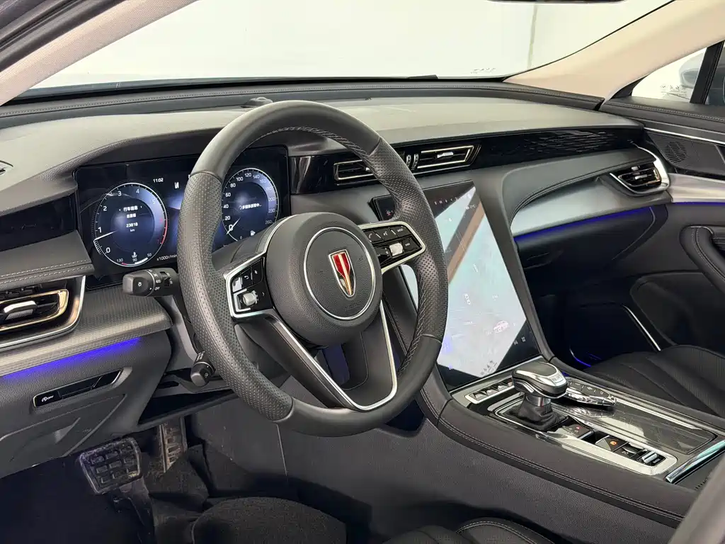 Hongqi H5 2.0 T Auto Connected Flagship