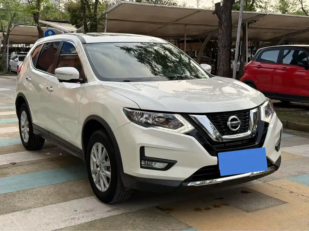 X-Trail 2.0 L CVT Connected Comfort 2 WD