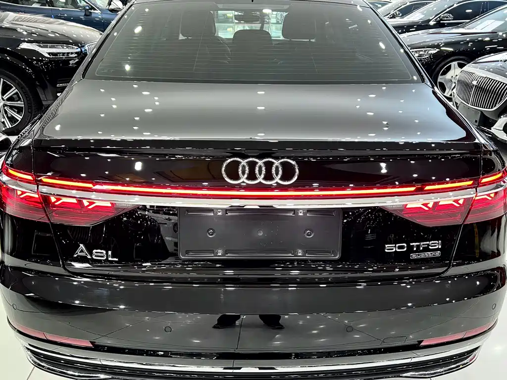 Audi A8 A8 L 50 TFSI quattro Select
