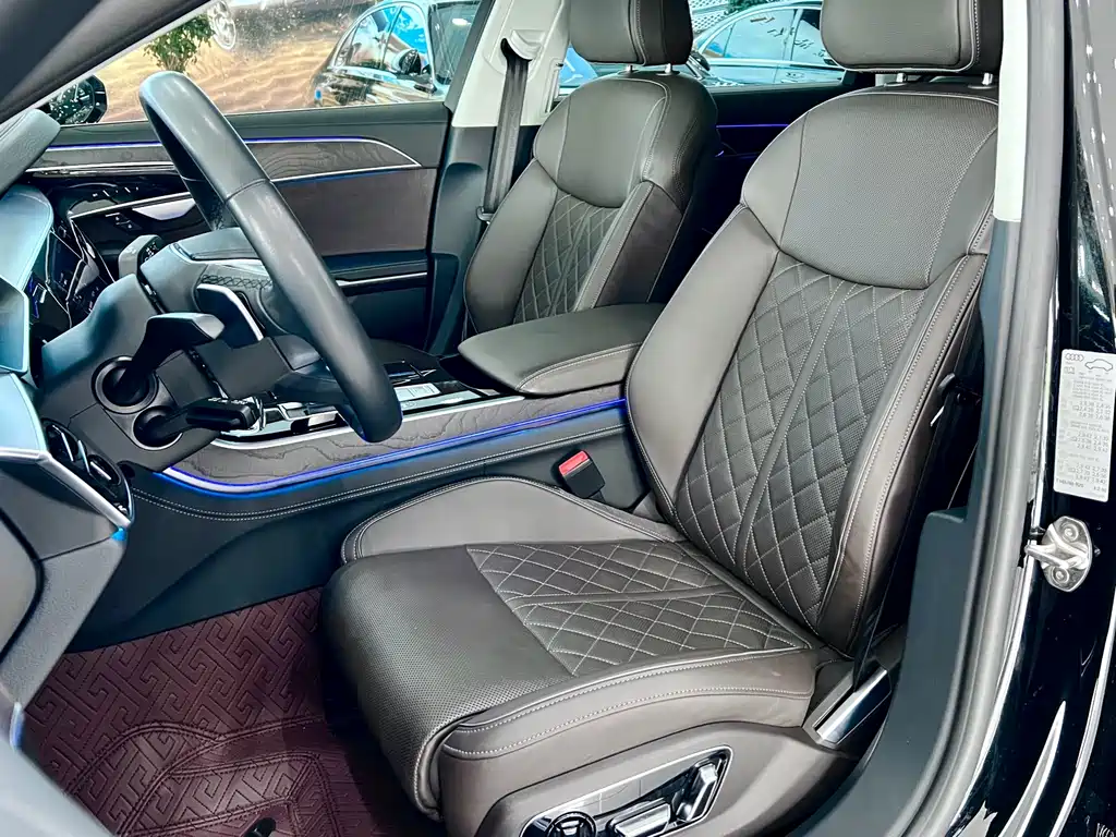 Audi A8 A8 L 50 TFSI quattro Select