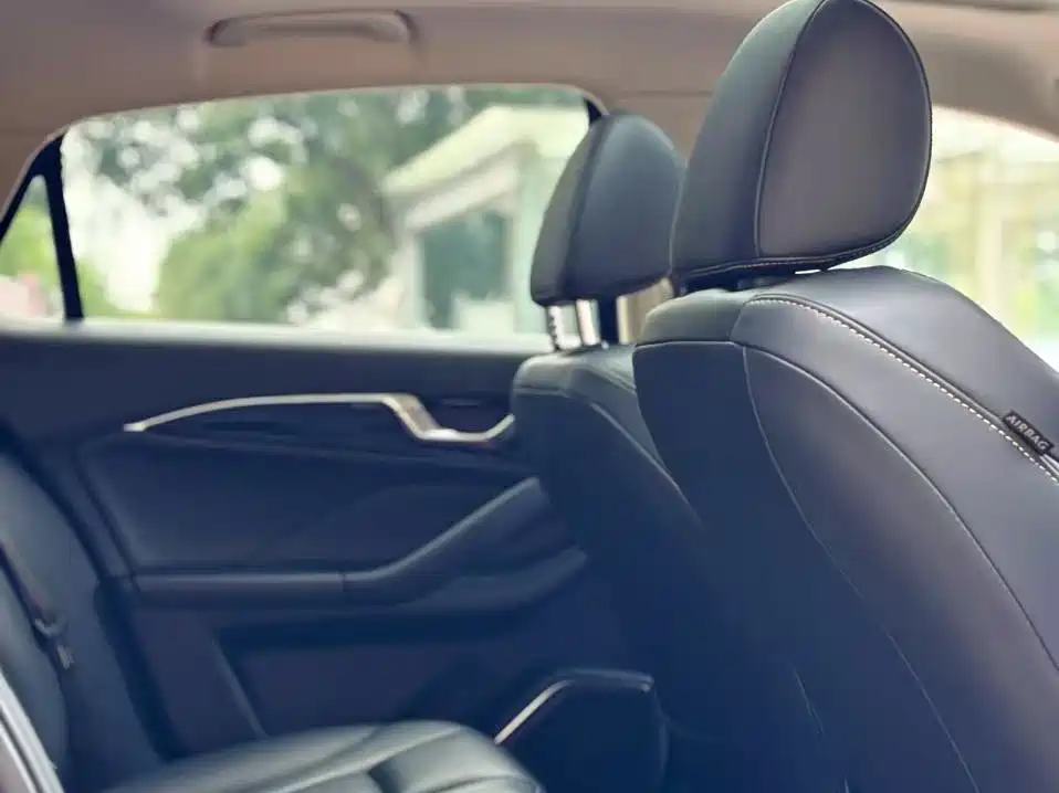 Besturn B70 3 rd Gen 1.5 T Auto Smooth Enjoyment