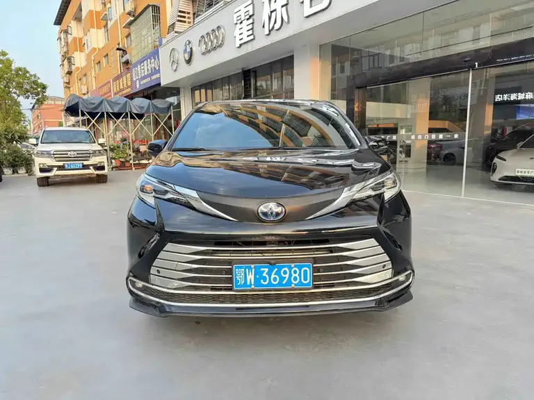Toyota Sienna 2.5 L Hybrid Comfort