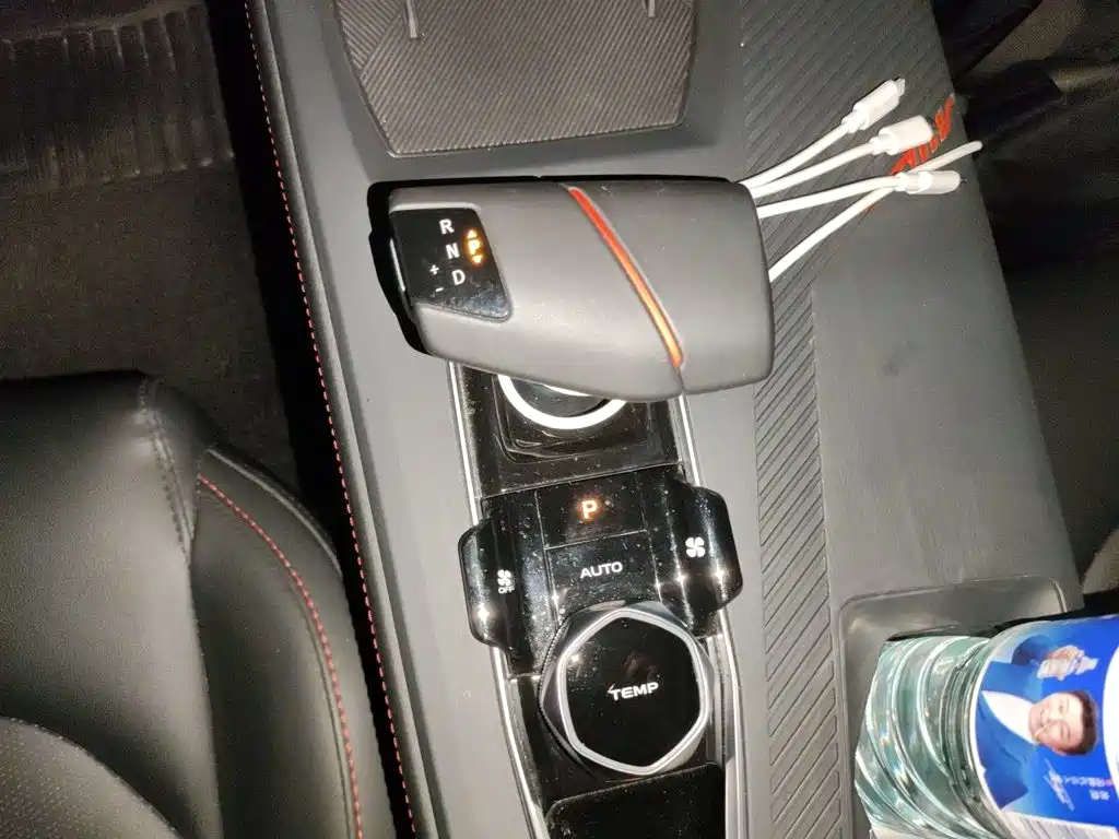 Changan Oshan Z6 Blue Whale 1.5 T DCT Smart Leading
