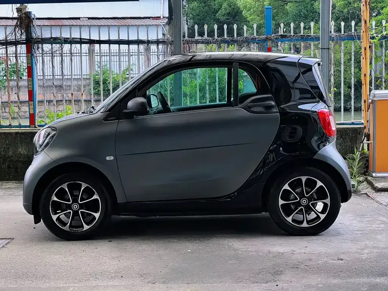 smart fortwo 1.0 L 52 kW Hardtop Passion CN-V