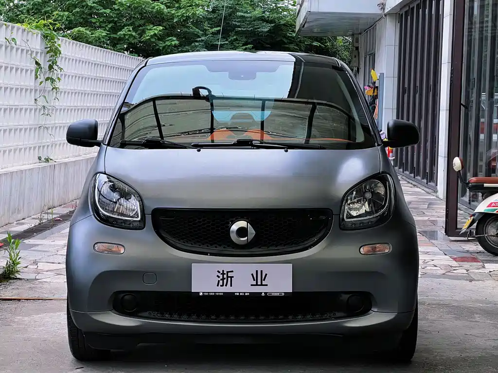 smart fortwo 1.0 L 52 kW Hardtop Passion CN-V