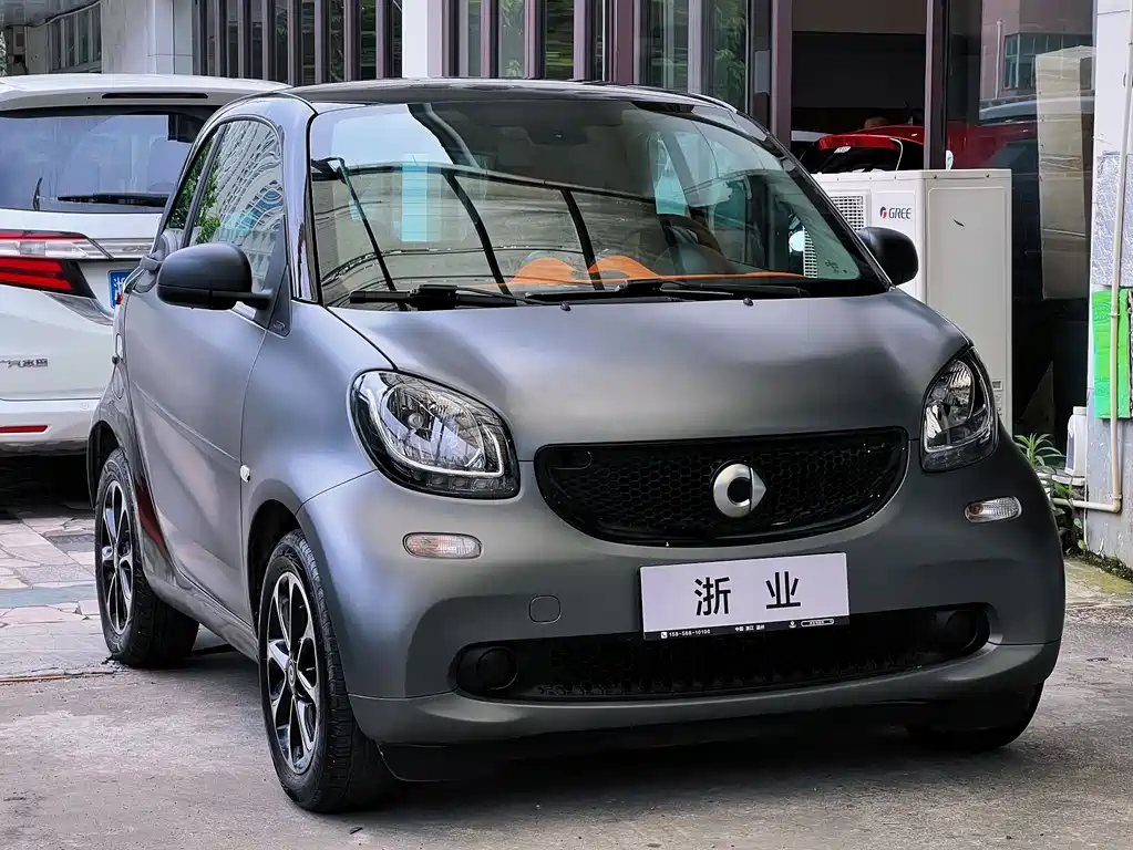 smart fortwo 1.0 L 52 kW Hardtop Passion CN-V