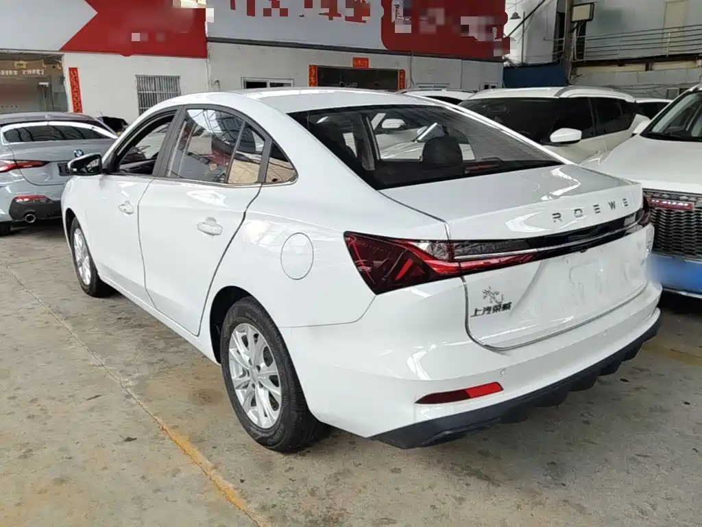 Roewe i5 1.5 L CVT Luxury