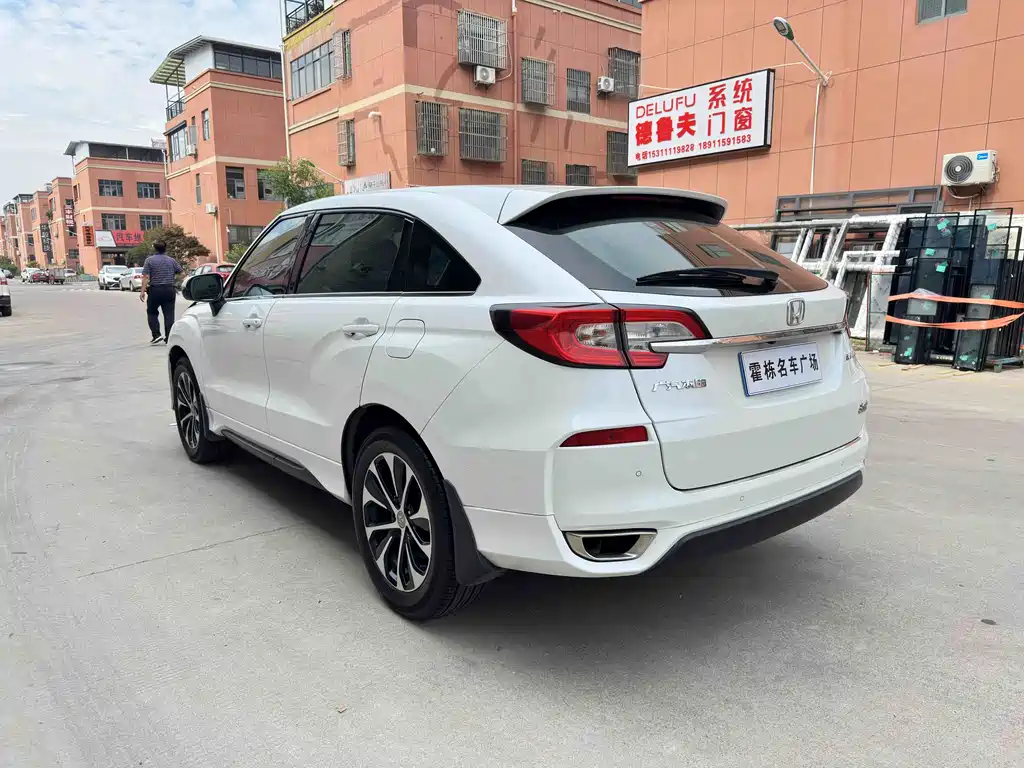 Avancier 240 TURBO 2 WD Premium