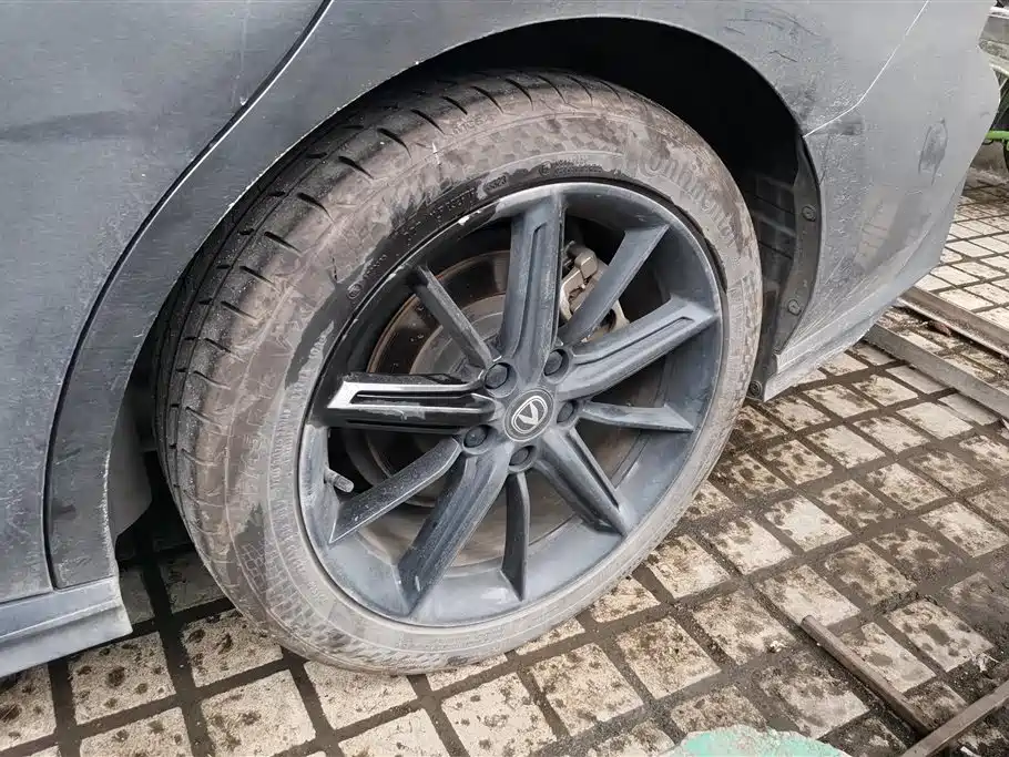 Changan UNI-V iDD Smart Electric iDD 1.5 T 113 km Smart Fun