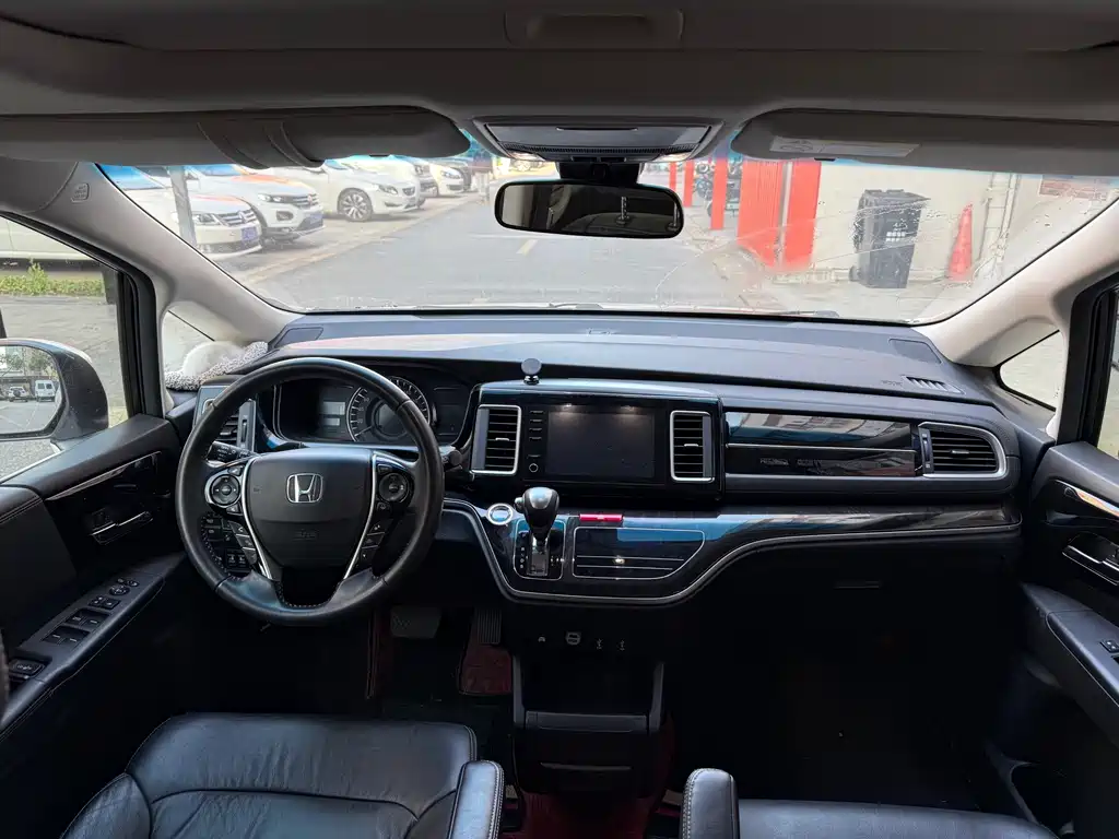 Elysion 2.0 L Hybrid Luxury
