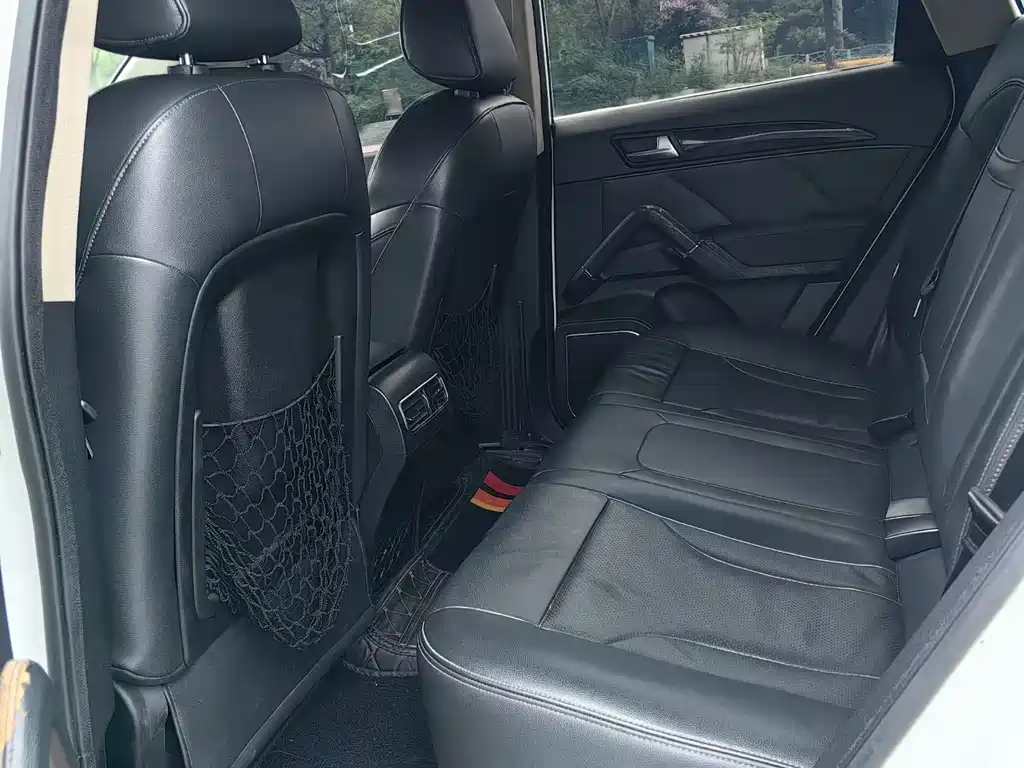 Zotye T600 众泰T600 2016款 运动版 2.0 T 手动尊贵型