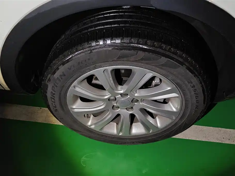 Discovery Sport 2.0 T SE