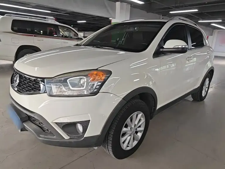 SsangYong Korando 柯兰多 2014款 2.0 L 汽油两驱自动精英导航版