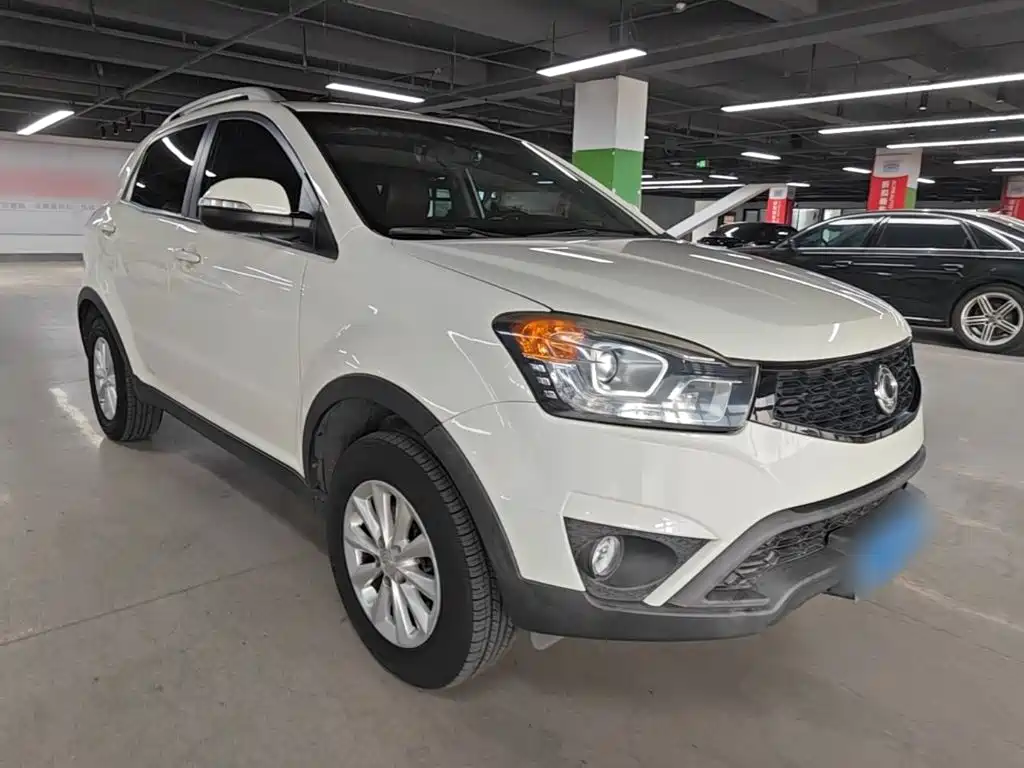 Korando 柯兰多 2014款 2.0 L 汽油两驱自动精英导航版