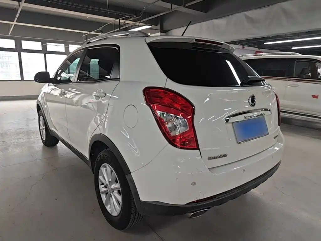 Korando 柯兰多 2014款 2.0 L 汽油两驱自动精英导航版