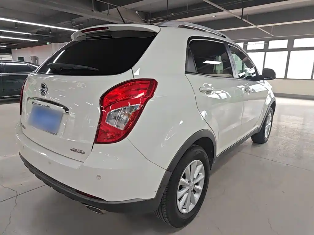 Korando 柯兰多 2014款 2.0 L 汽油两驱自动精英导航版