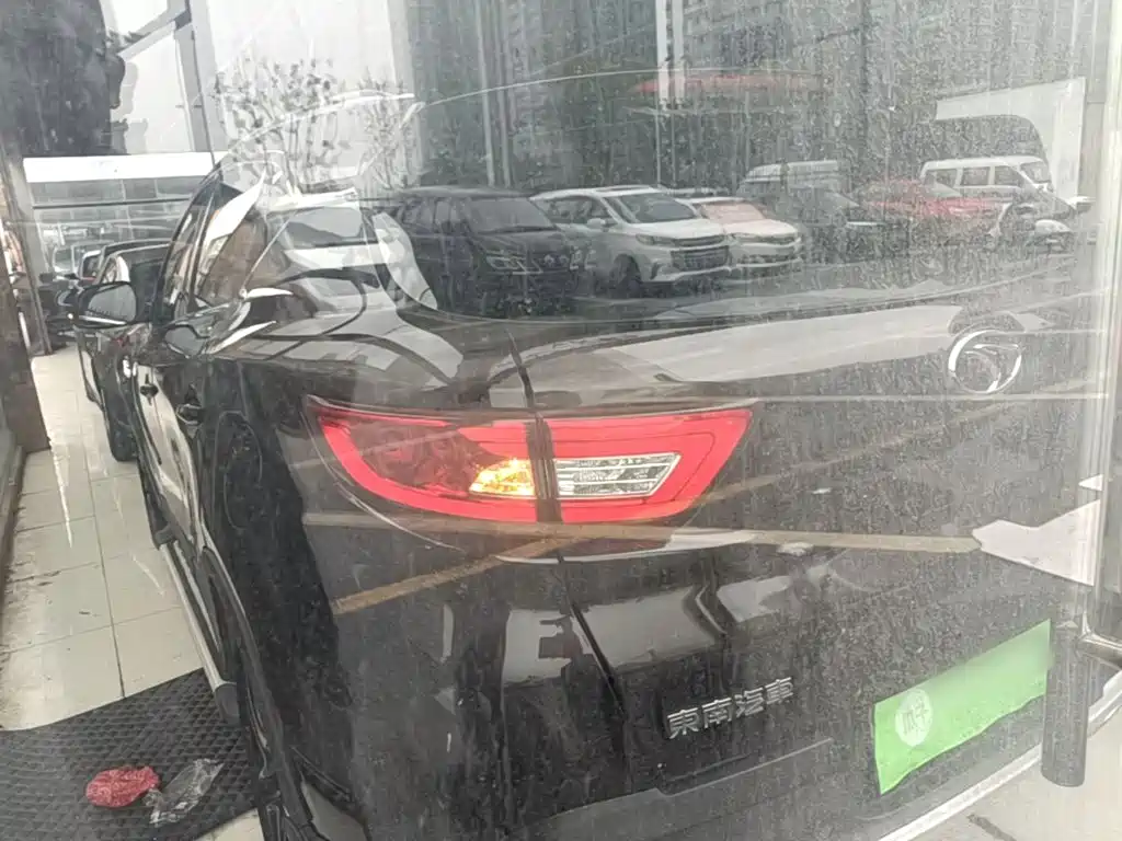 Soueast DX7 1.5 T Manual Triumph