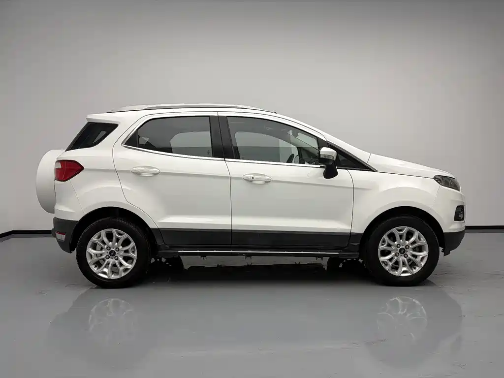 EcoSport 1.5 L Auto Distinguished