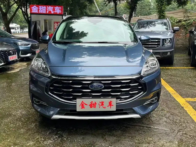 Ford Escape EcoBoost 245 4 WD Shine Enjoyment