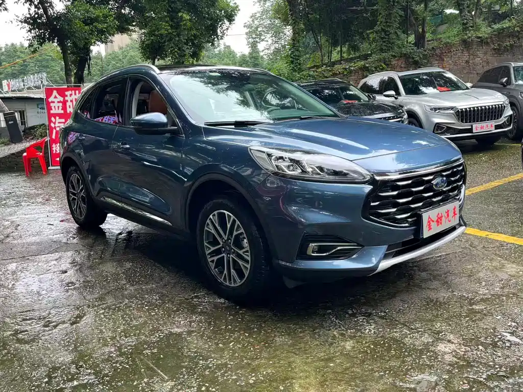 Escape EcoBoost 245 4 WD Shine Enjoyment
