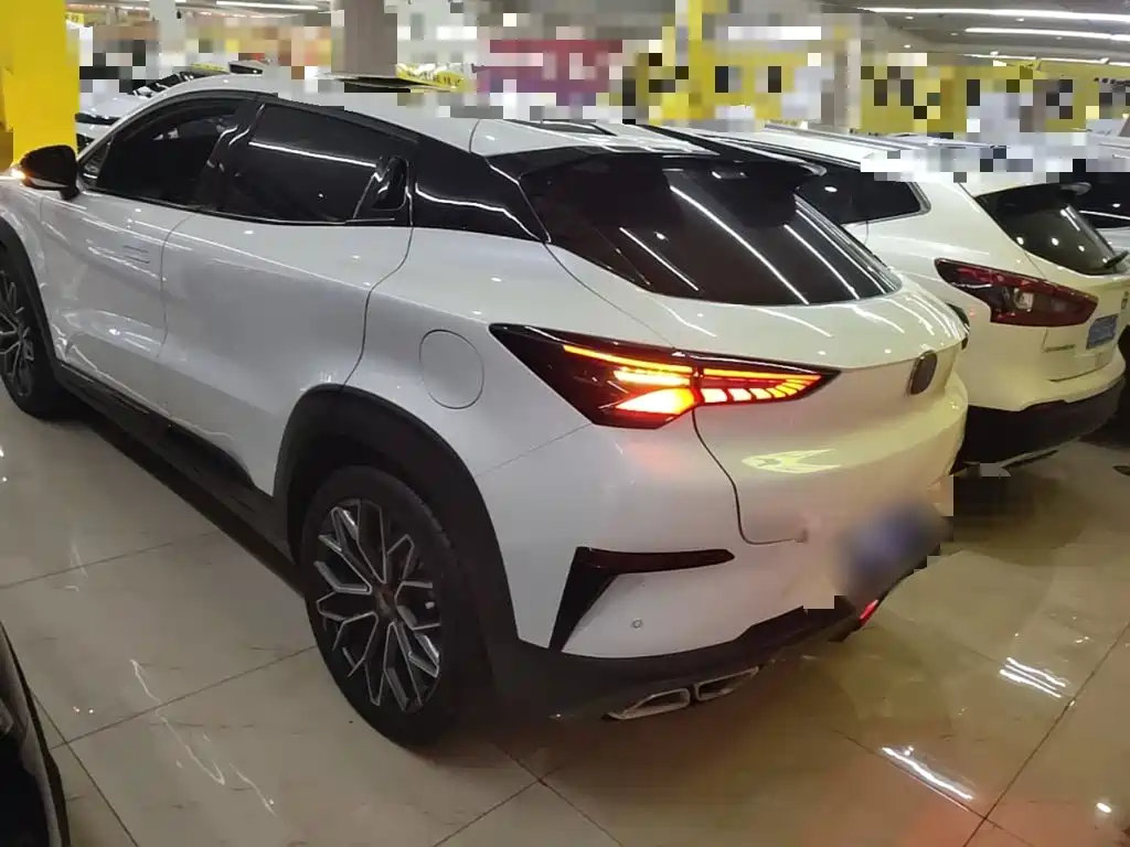 Changan UNI-T 1.5 T Distinguished