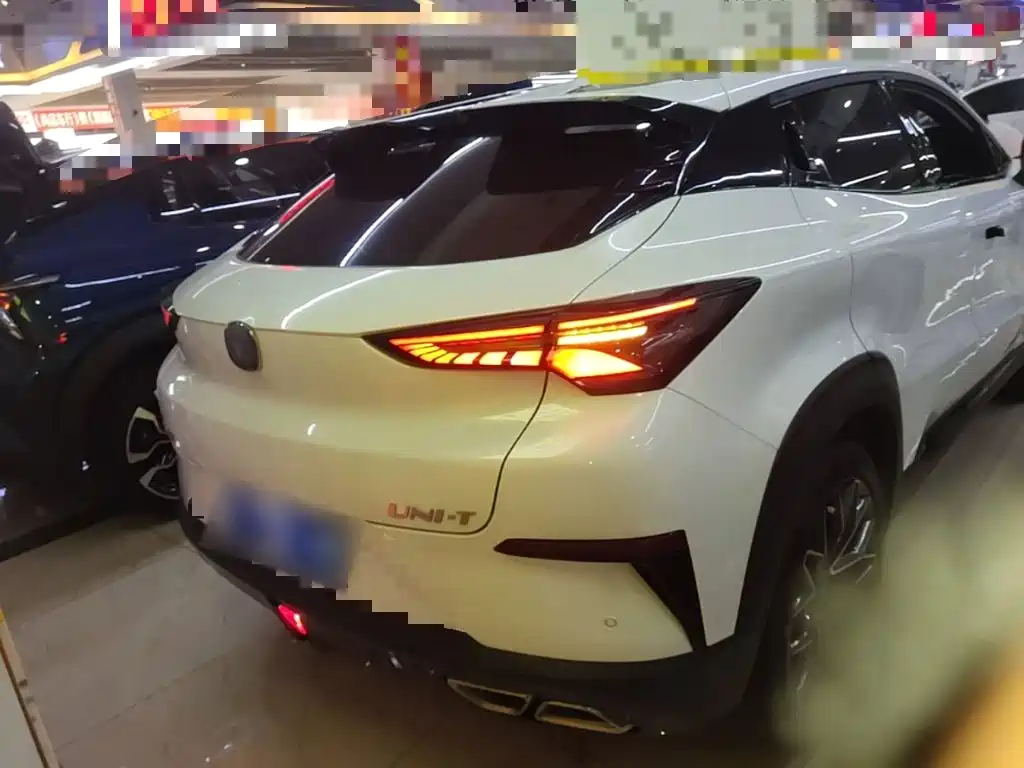 Changan UNI-T 1.5 T Distinguished