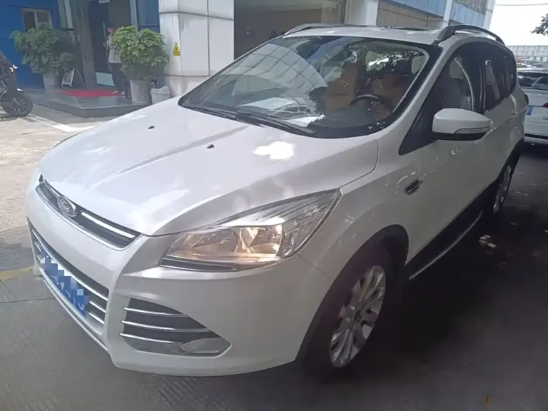 Ford Kuga 1.5 L GTDi 2 WD Style