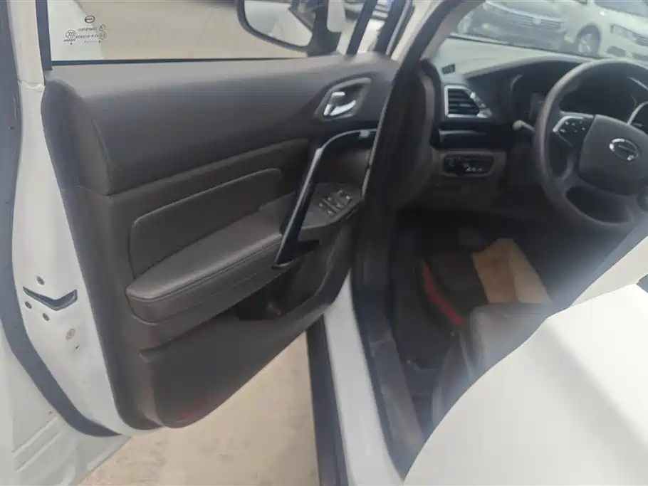 GAC Trumpchi GS4 200 T G-DCT 2 WD Comfort
