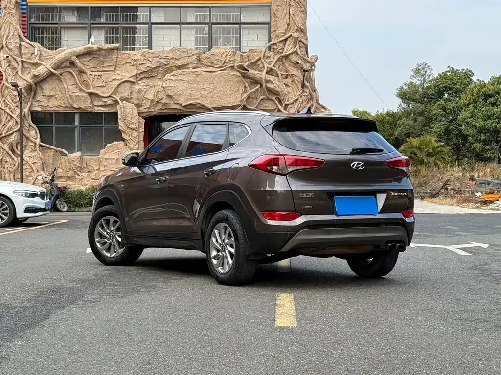 Tucson 1.6 T DCT 2 WD Intelligent