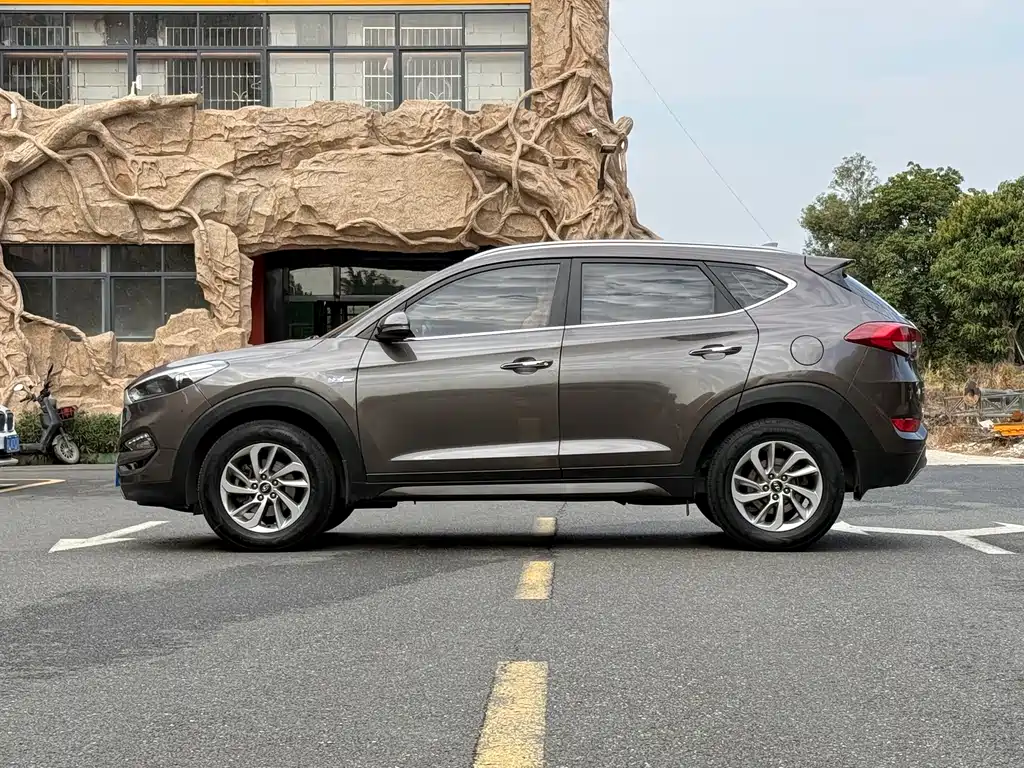 Tucson 1.6 T DCT 2 WD Intelligent