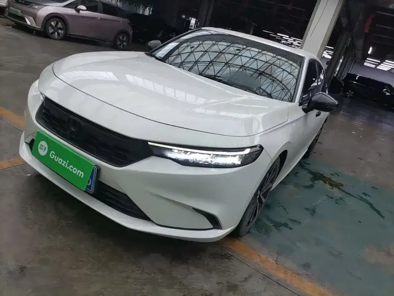 Honda Integra 240 TURBO CVT Premium