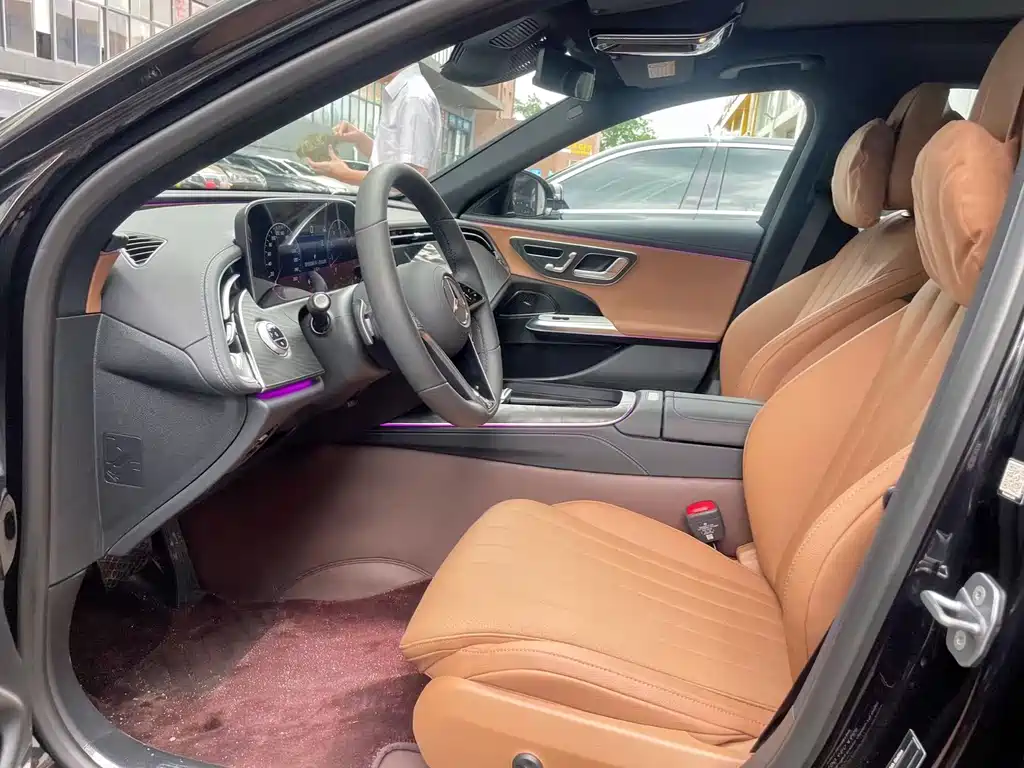Mercedes-Benz E-Class E 260 L Classic