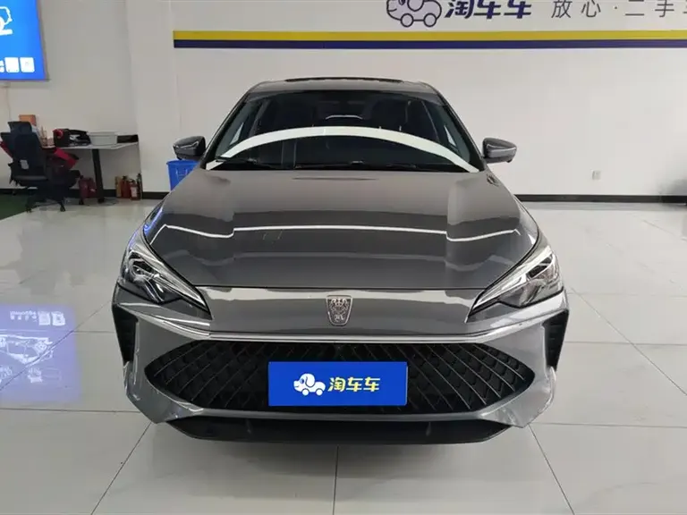 Roewe i5 1.5 L CVT Honored