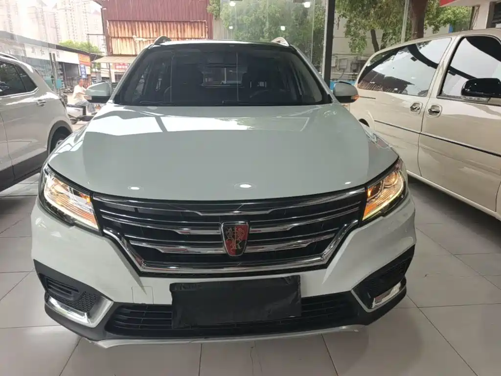 Roewe RX3 1.6 L CVT Flagship