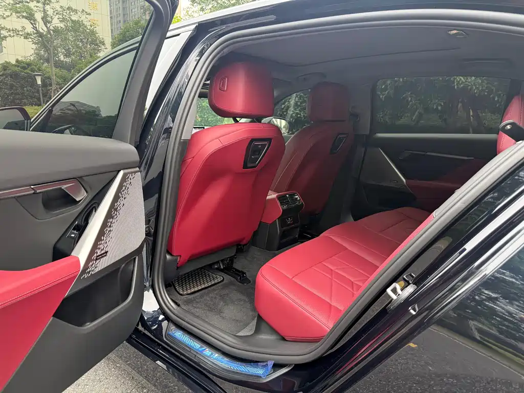 BMW 5 Series 530 Li Leading M Sport Package