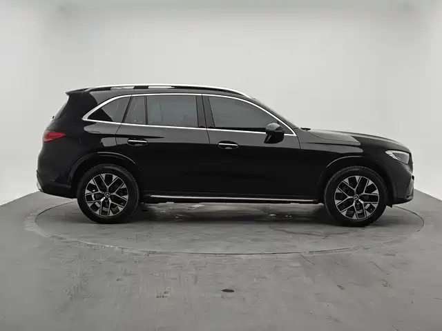 Mercedes-Benz GLC GLC 260 L 4 MATIC Luxury 5-seat