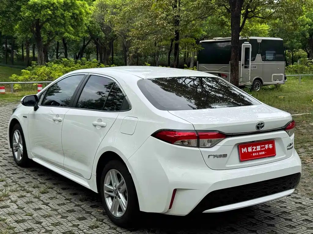 Levin Dual Engine 1.8 H E-CVT Luxury
