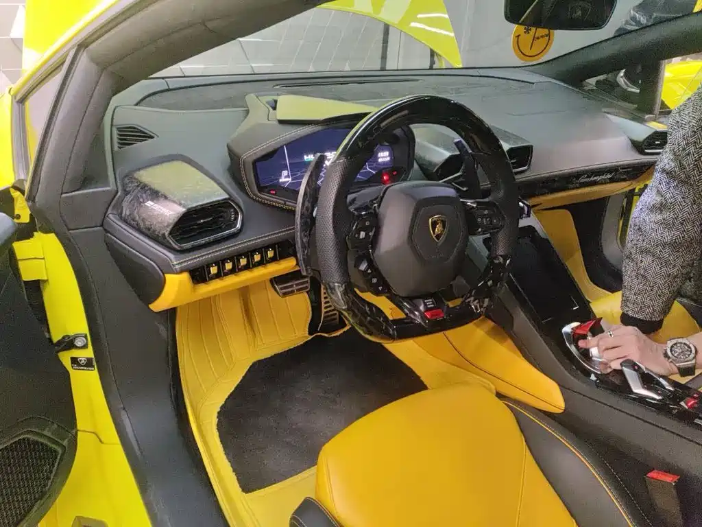 Huracán Huracán EVO RWD Spyder