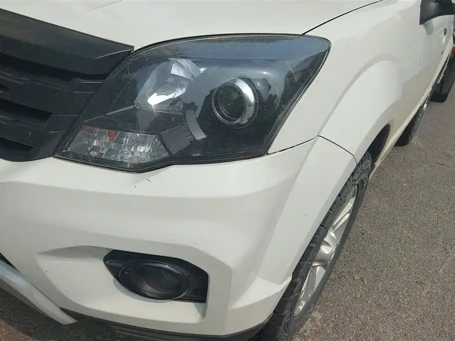 Haval H5 Classic Classic 2.0 T Manual 4 WD Distinguished