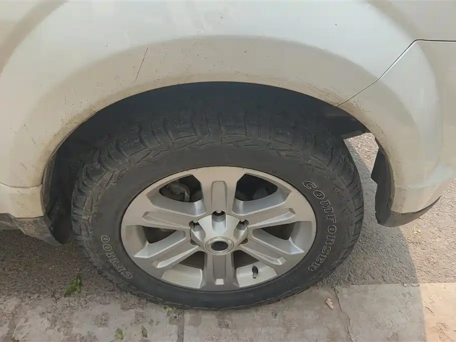 Haval H5 Classic Classic 2.0 T Manual 4 WD Distinguished