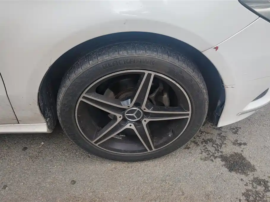 Mercedes-Benz B-Class B 180