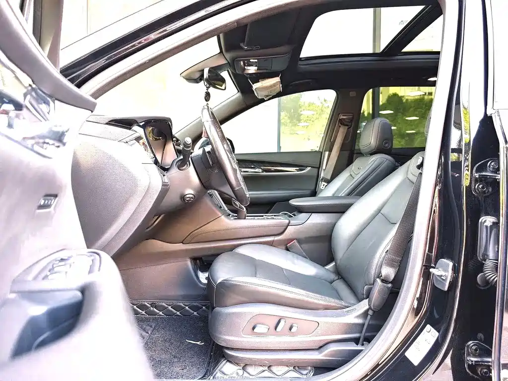 Cadillac XT6 28 T 7-seat 4 WD Style