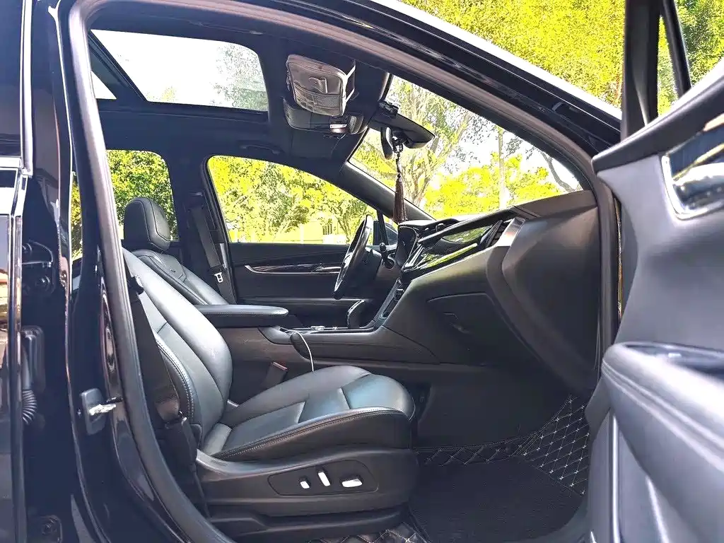 Cadillac XT6 28 T 7-seat 4 WD Style