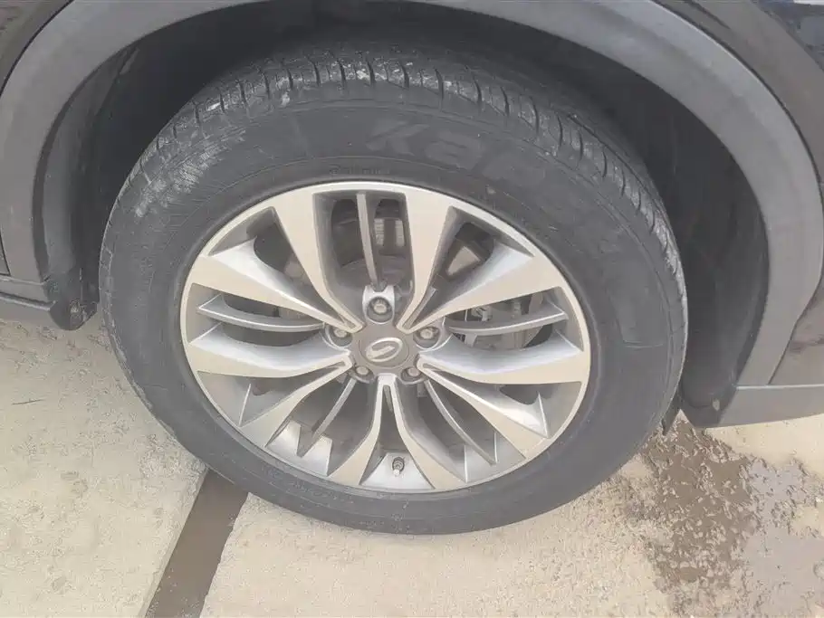 GAC Trumpchi GS8 320 T 2 WD Luxury Connected (7-seat)
