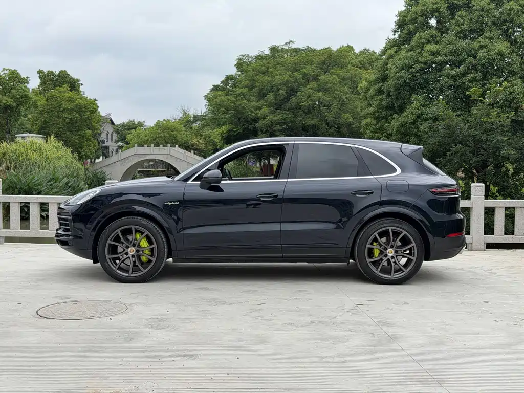 Cayenne NEV Cayenne E-Hybrid 2.0 T
