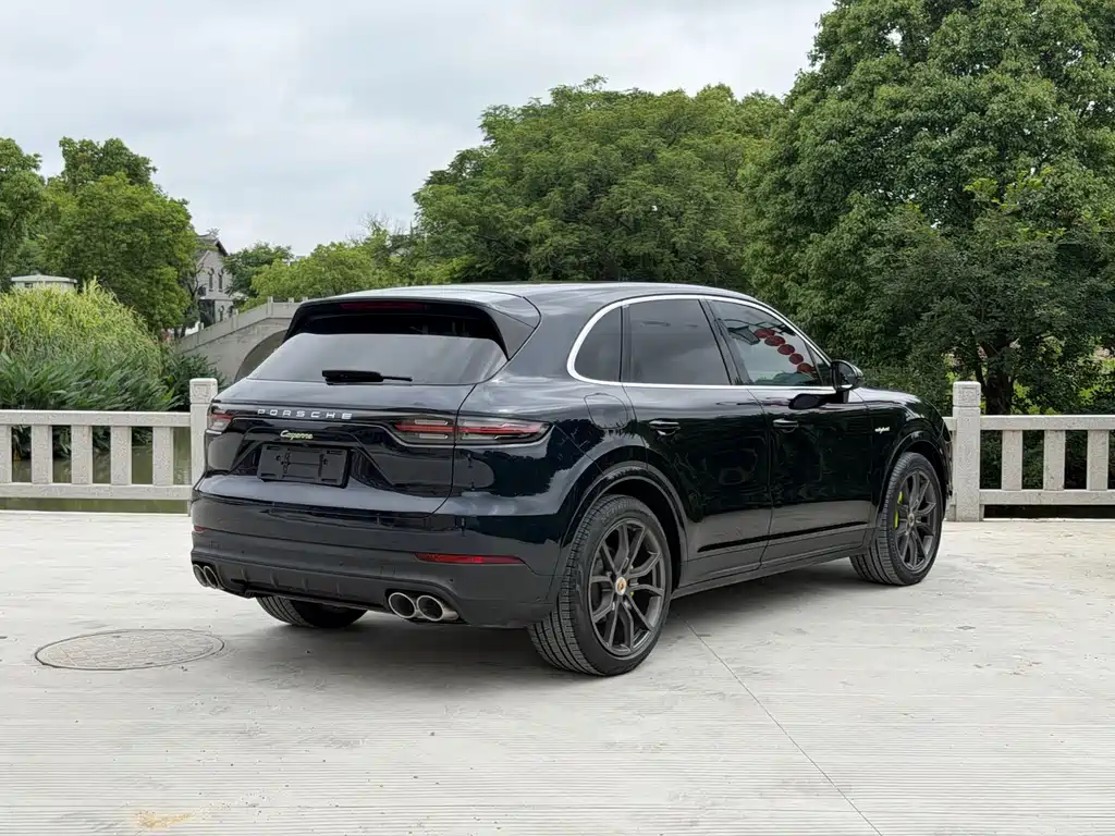 Cayenne NEV Cayenne E-Hybrid 2.0 T