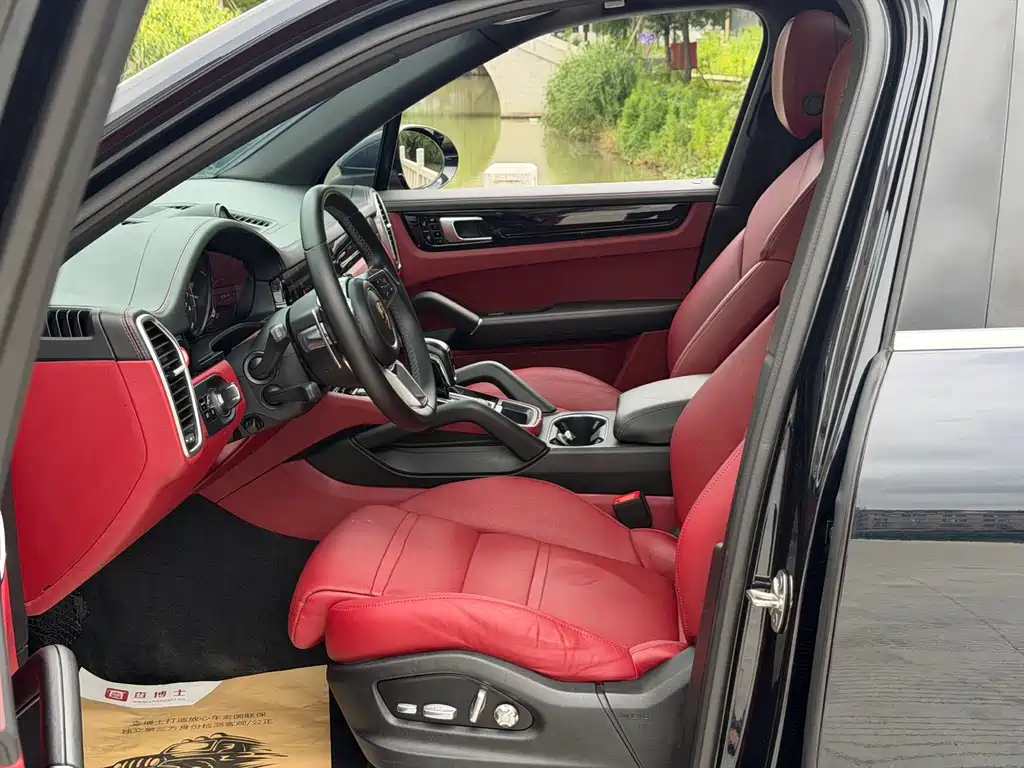 Cayenne NEV Cayenne E-Hybrid 2.0 T