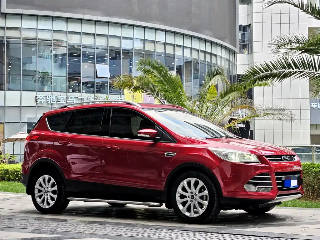 Kuga 1.6 L GTDi 2 WD Style