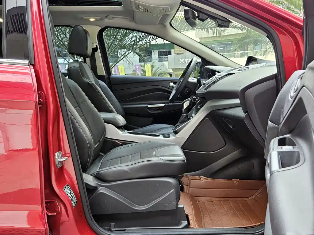 Kuga 1.6 L GTDi 2 WD Style