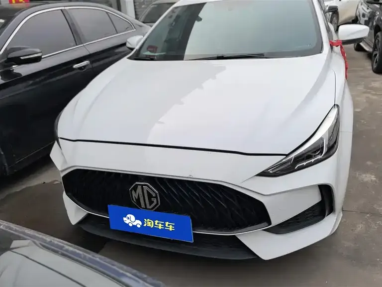 MG5 180 DVVT CVT Youth Luxury
